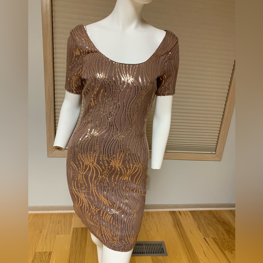 2b Bebe Sequin party dress size S. Like New.
